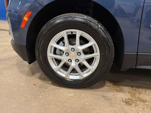 Used 2024 Chevrolet Equinox LT image 31