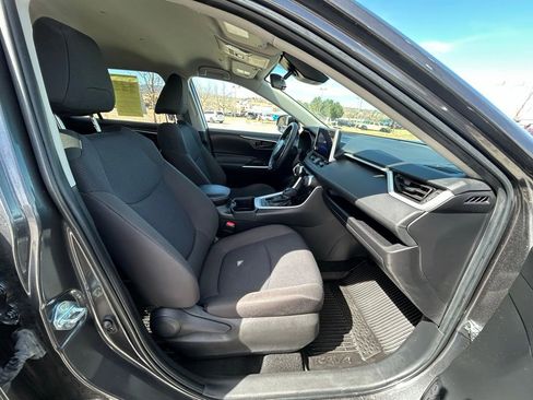 Used 2024 Toyota RAV4 LE image 32