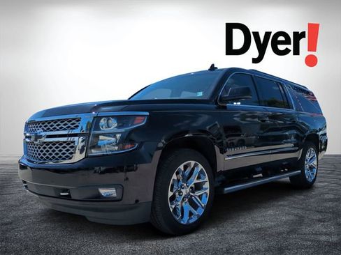 Used 2019 Chevrolet Suburban LT w/ LT Signature Package RWD image 8