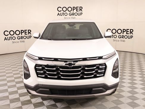 Used 2025 Chevrolet Equinox LT AWD/4WD image 8