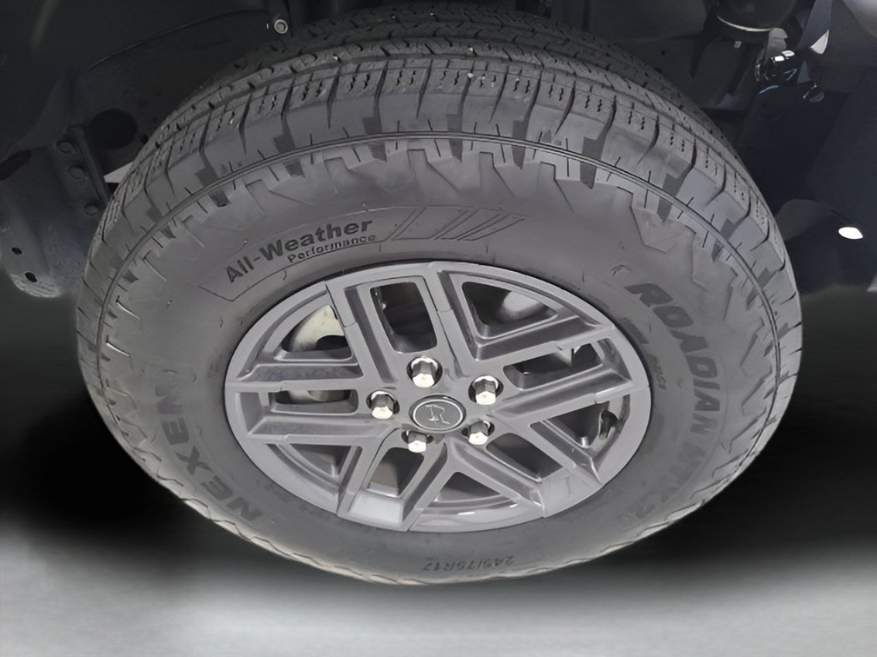 Used 2025 Jeep Wrangler Sport AWD/4WD image 9