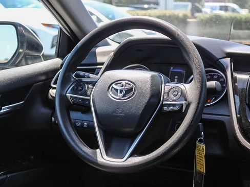 Used 2022 Toyota Camry LE FWD image 19