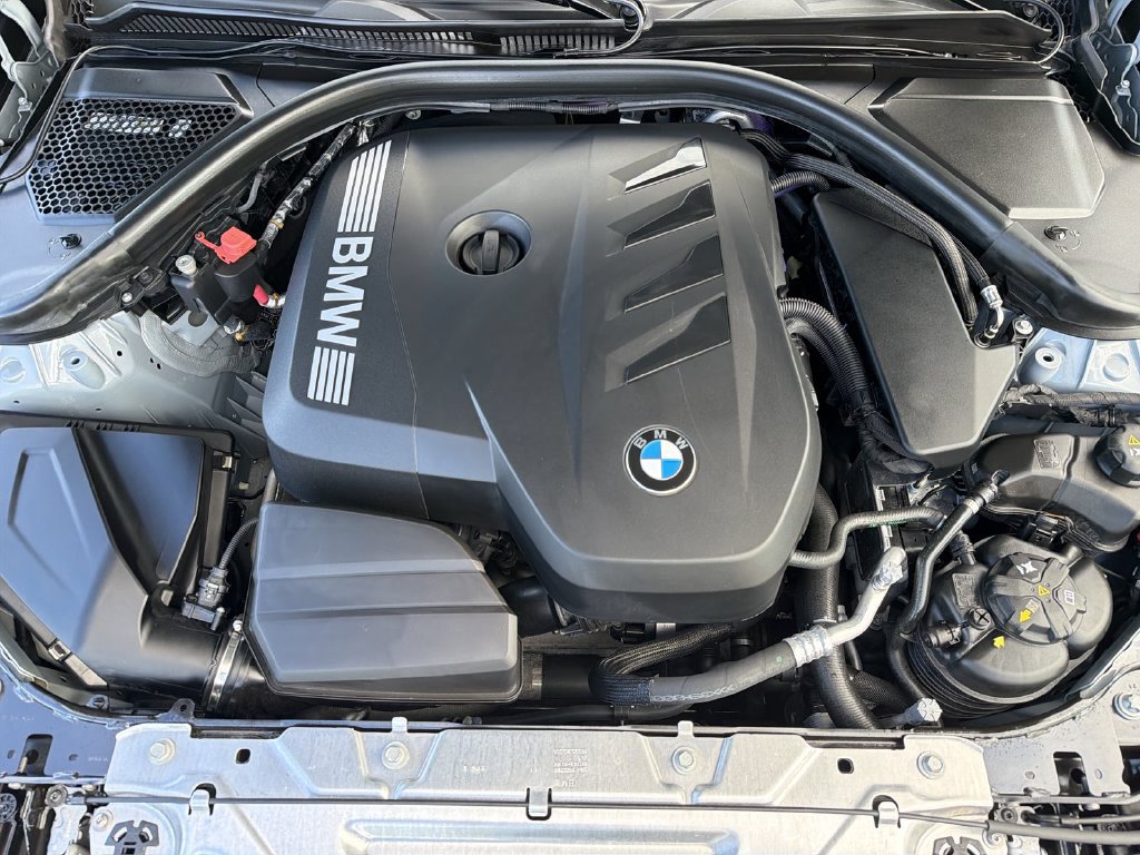 Used 2026 BMW 330i xDrive Sedan w/ M Sport Package AWD/4WD image 17