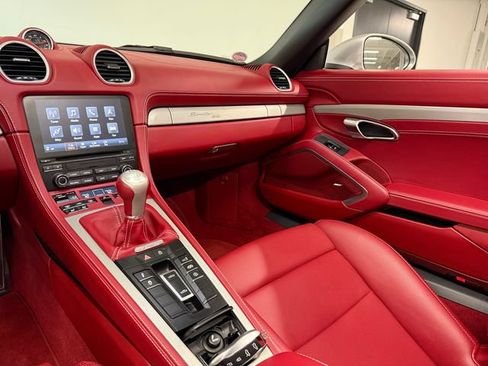 Certified 2022 Porsche 718 Boxster RWD image 7