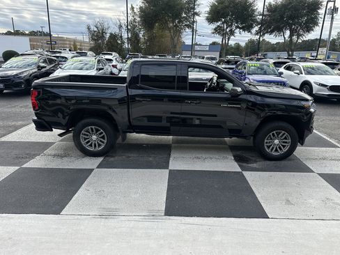 Used 2025 Chevrolet Colorado LT w/ Advanced Trailering Package image 3