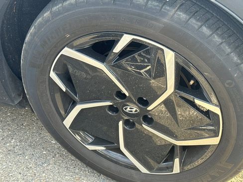 Certified 2024 Hyundai Ioniq 5 SEL RWD image 4