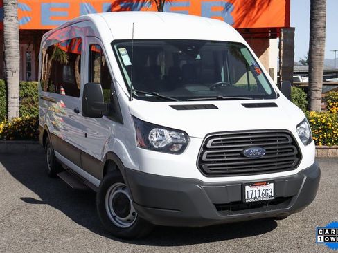 Used 2018 Ford Transit 350 XL image 2