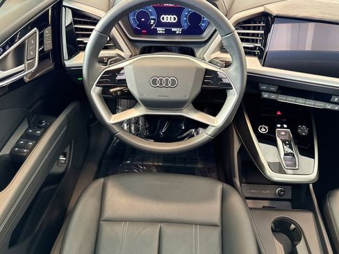 Used 2025 Audi Q4 e-tron Premium Plus w/ Premium Plus AWD/4WD image 21