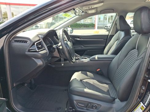 Certified 2024 Toyota Camry SE w/ Cold Weather Package FWD image 14