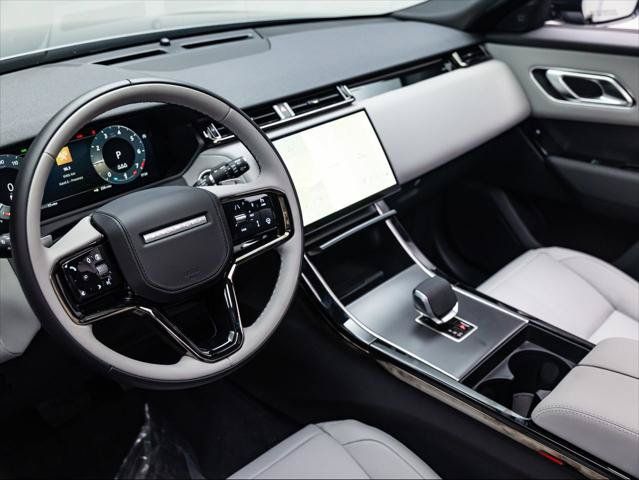 New 2026 Land Rover Range Rover Velar S AWD/4WD image 17