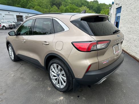 Certified 2021 Ford Escape Titanium w/ Titanium Elite Package image 6