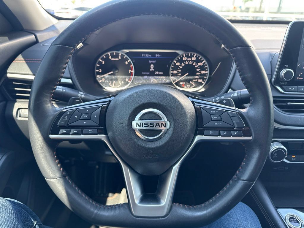 Used 2019 Nissan Altima 2.5 SR FWD image 9
