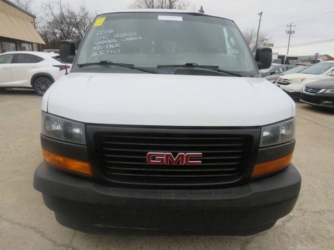 Used 2018 GMC Savana 2500 w/ Driver Convenience Package image 2