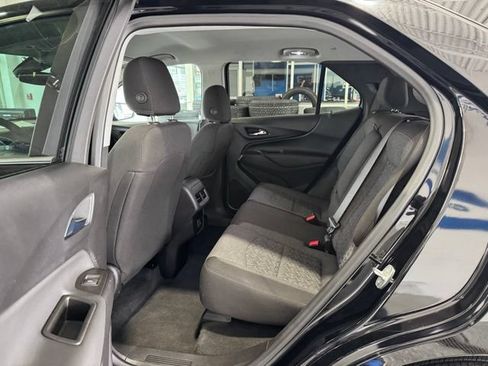 Used 2023 Chevrolet Equinox LT FWD image 9