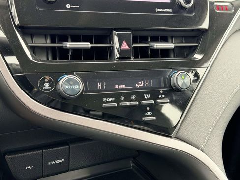 Certified 2023 Toyota Camry SE w/ Cold Weather Package image 5