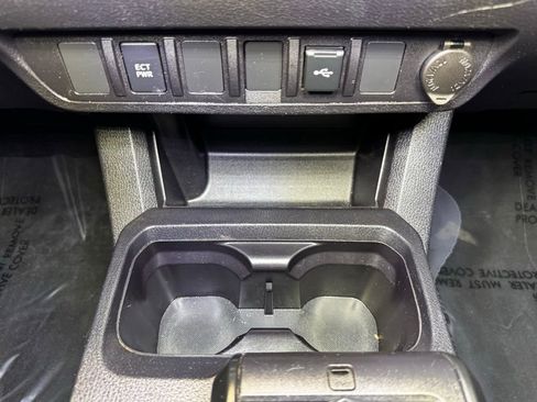 Used 2022 Toyota Tacoma SR image 34