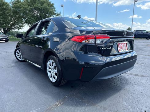 Used 2023 Toyota Corolla LE FWD image 6