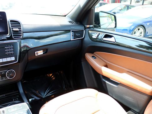 Used 2018 Mercedes-Benz GLE 43 AMG 4MATIC image 22