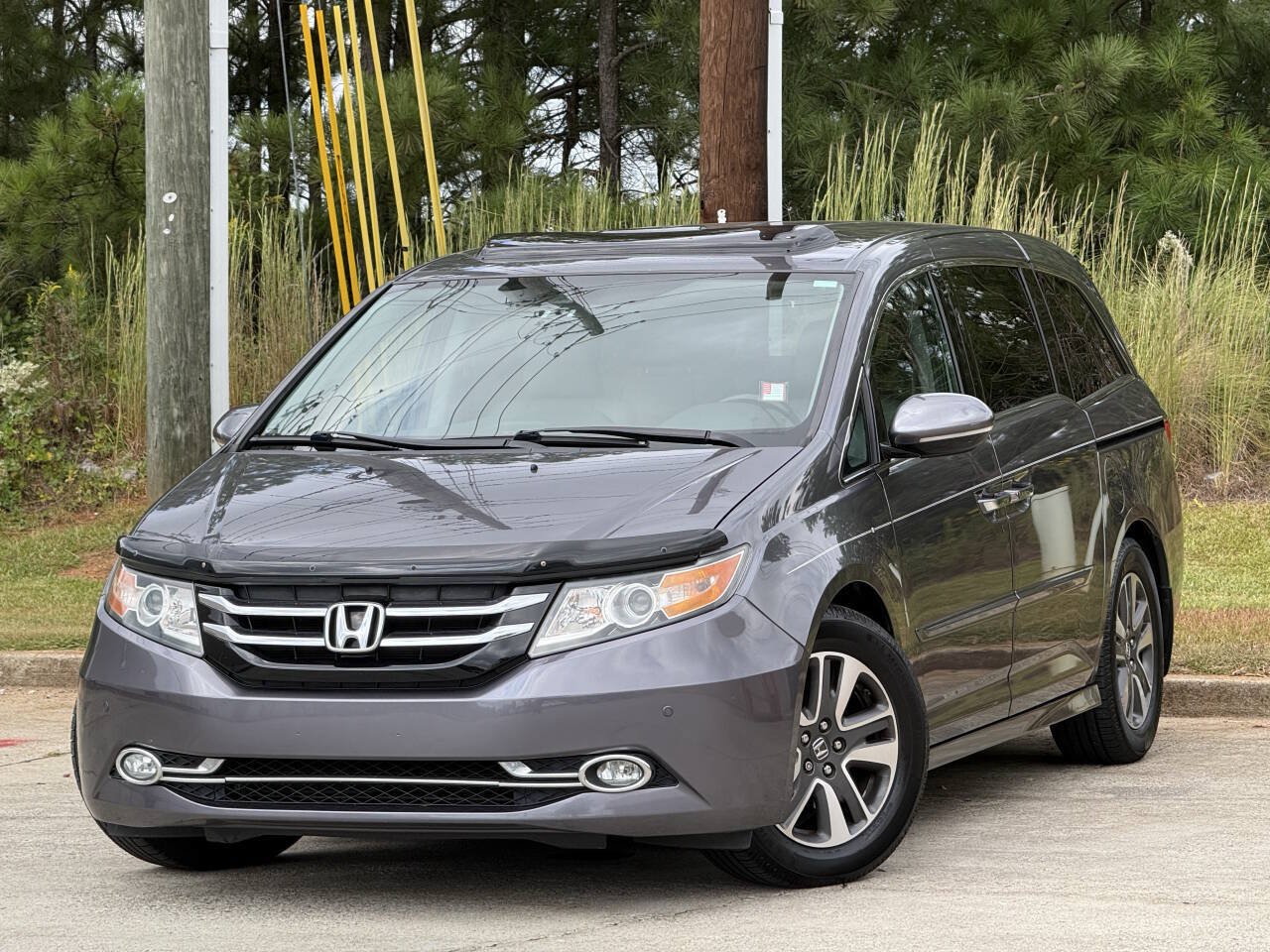 Used 2016 Honda Odyssey Touring image 1