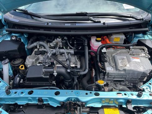 Used 2014 Toyota Prius C Four FWD image 39