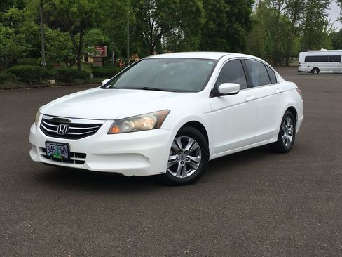 Used 2011 Honda Accord LX-P image 1