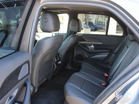 Used 2025 Mercedes-Benz GLE 350 4MATIC image 11