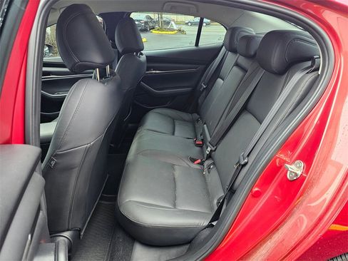 Used 2021 MAZDA MAZDA3 s image 17