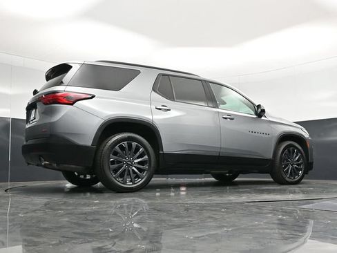 Used 2023 Chevrolet Traverse RS w/ LPO, Floor Liner Package AWD/4WD image 63
