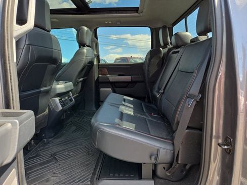 Used 2023 Ford F250 Lariat w/ Lariat Ultimate Package AWD/4WD image 13