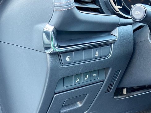 Used 2019 MAZDA MAZDA3 Hatchback w/ Preferred Package image 27