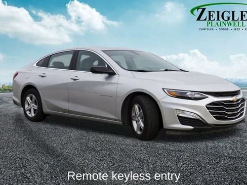 Used 2020 Chevrolet Malibu LS image 4
