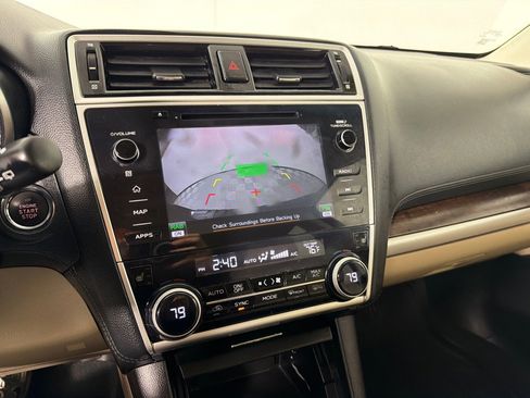 Used 2018 Subaru Outback 3.6R Limited AWD/4WD image 14
