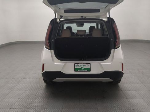 Used 2025 Kia Soul LX image 29