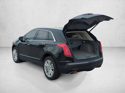 Used 2018 Cadillac XT5 Premium Luxury FWD image 8