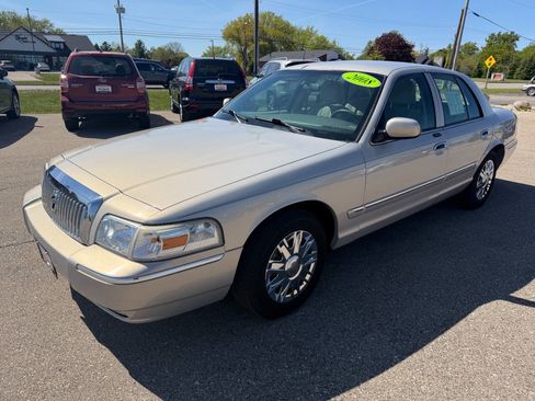 Used 2008 Mercury Grand Marquis GS RWD image 1