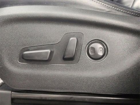 Used 2019 Kia Sorento EX image 13