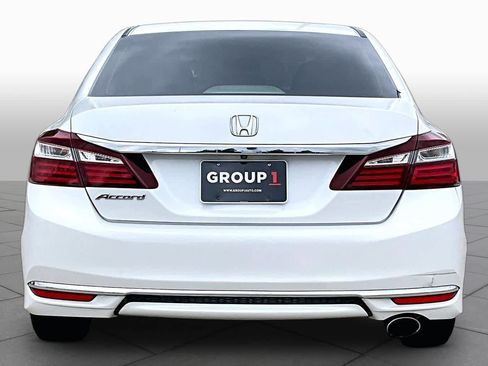 Used 2017 Honda Accord LX image 5