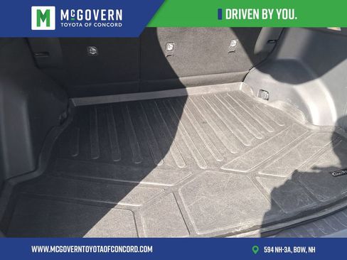Used 2019 Toyota RAV4 LE w/ Carpet Mat Package image 14