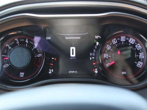 Used 2022 Dodge Challenger SXT w/ Plus Package RWD image 20