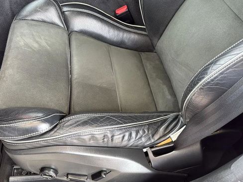 Used 2018 Volvo XC60 T6 R-Design w/ Convenience Package image 23