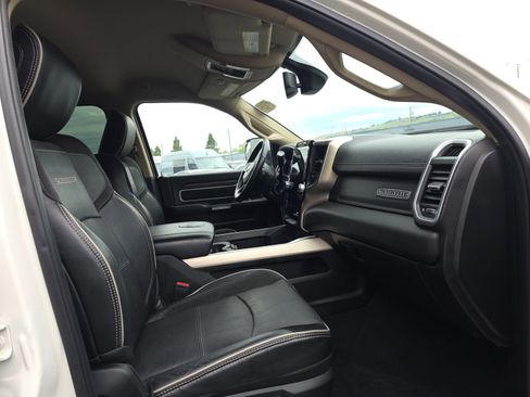 Used 2019 RAM 2500 Laramie image 15