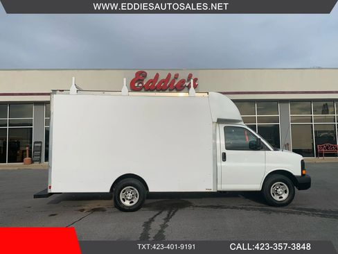 Used 2016 Chevrolet Express 3500 RWD image 1