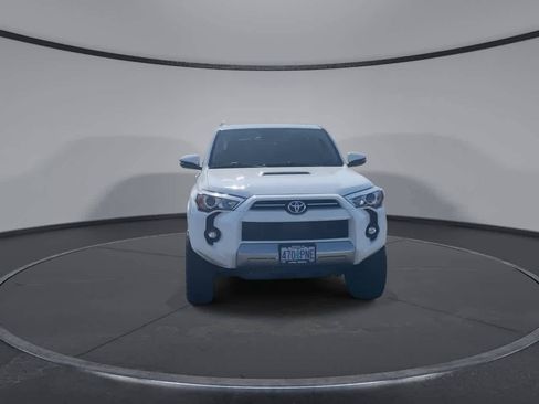 Used 2023 Toyota 4Runner TRD Off-Road Premium w/ Moonroof Package AWD/4WD image 3