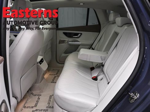 Used 2023 Mercedes-Benz EQE 500 4MATIC SUV image 21
