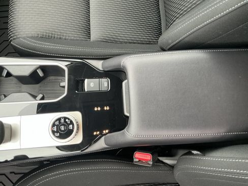 Used 2025 Mitsubishi Outlander ES AWD/4WD image 11
