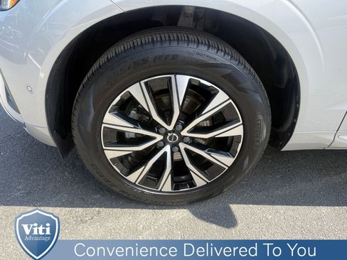 Certified 2023 Volvo XC60 B5 Plus w/ Climate Package AWD/4WD image 12