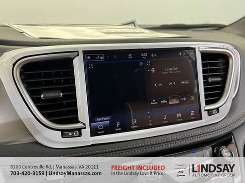 New 2026 Chrysler Pacifica Pinnacle w/ Trailer Tow Group image 36