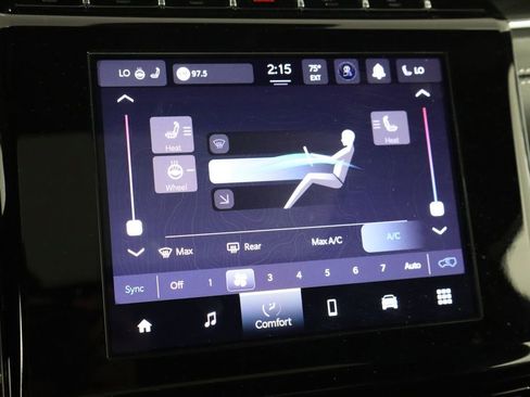 Used 2025 Jeep Grand Cherokee Altitude image 35