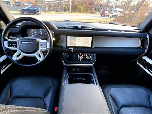 Used 2022 Land Rover Defender 110 X-Dynamic SE image 14