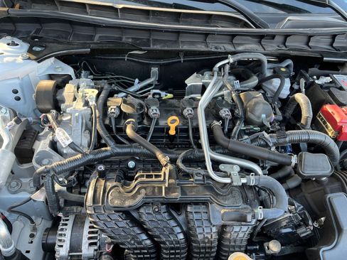 Used 2025 Nissan Altima 2.5 SV image 31